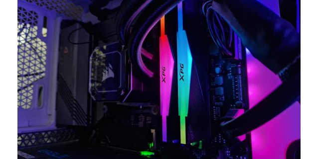 DDR5'te Rekor: AiMax'tan 13.211 MT/s Hız! Bellek Performansı Zirvede