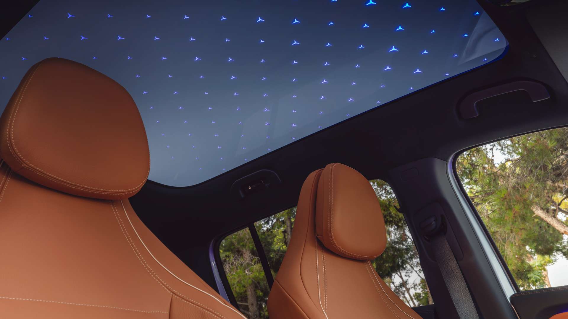 Yeni Mercedes-Benz GLB'nin İç Mekan