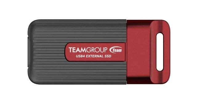 Minik Dev SSD: TeamGroup PD40 Mini ile 4000MB/s Hız Cebinizde!